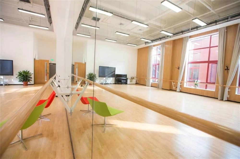 体育运动木地板枫木和柞木优点